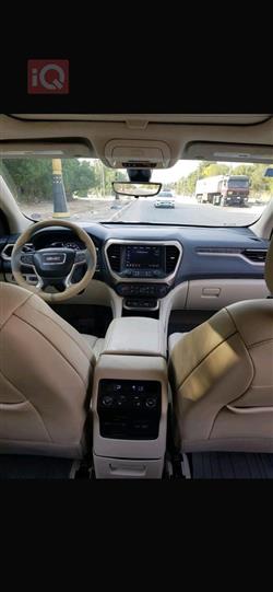 GMC Acadia